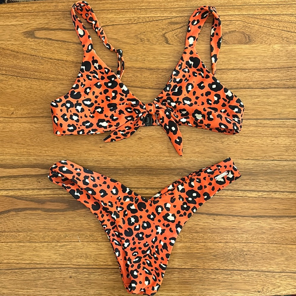 Blackbough swim Top size M, bottom size S.